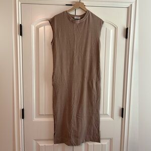 Carly Jean Los Angeles sleeveless dress